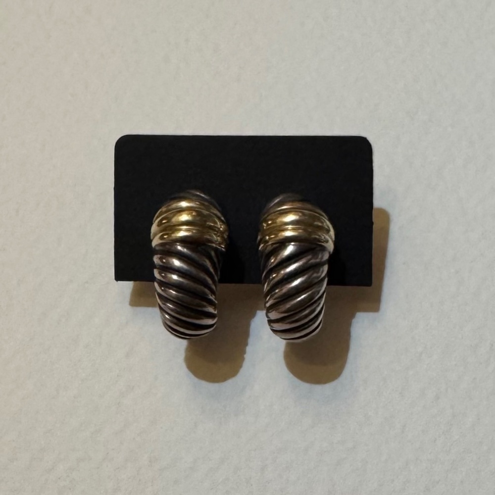 David Yurman cable shrimp earrings